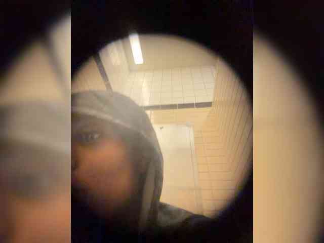 jewelsbydurrani webcam