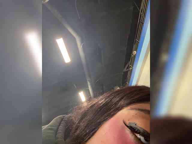 TokyoBabe webcam