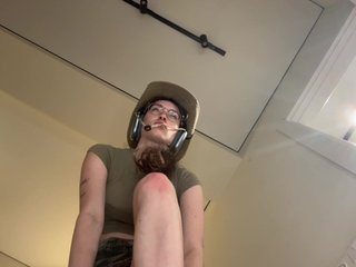 KellyyBeryy Porn Show