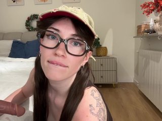 KellyyBeryy Porn Show