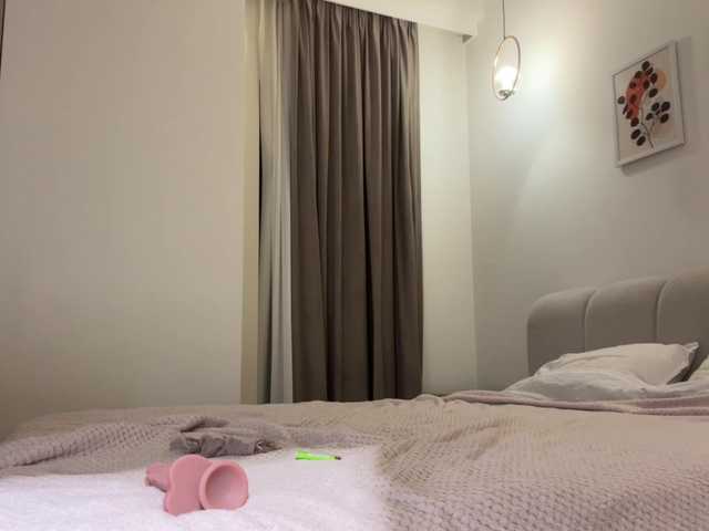 KellyyBeryy live cam on BongaCams