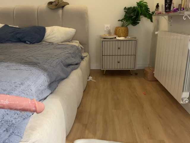 kellyyberyy live show