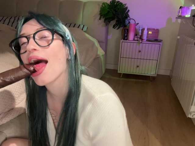 KellyyBeryy live cam on BongaCams
