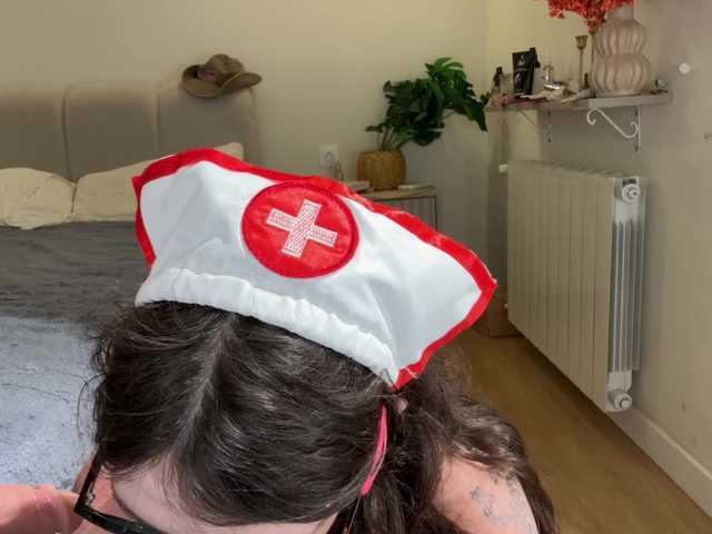 KellyyBeryy live cam on BongaCams
