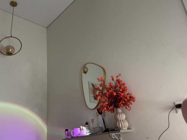 KellyyBeryy live cam on BongaCams