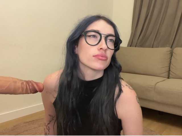 KellyyBeryy live cam on BongaCams
