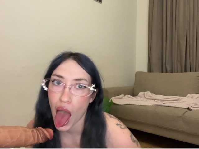 KellyyBeryy live cam preview