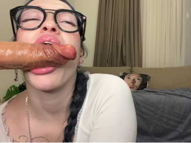 KellyyBeryy live cam on BongaCams