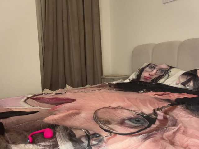 KellyyBeryy live cam on BongaCams