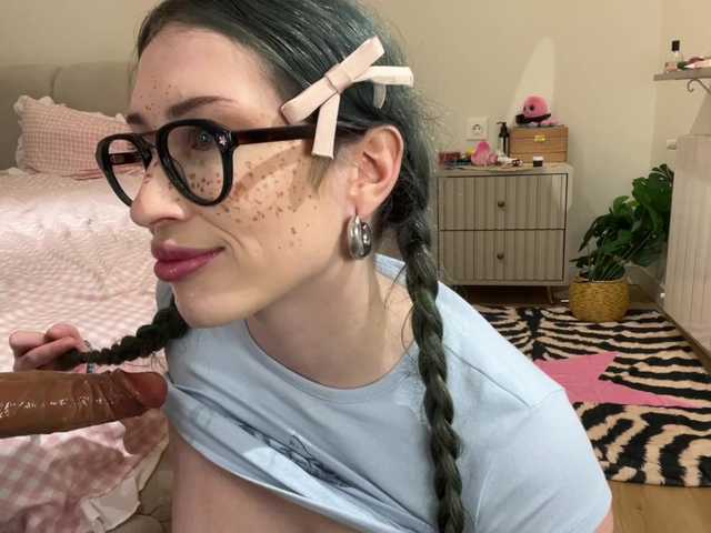 KellyyBeryy live cam on BongaCams