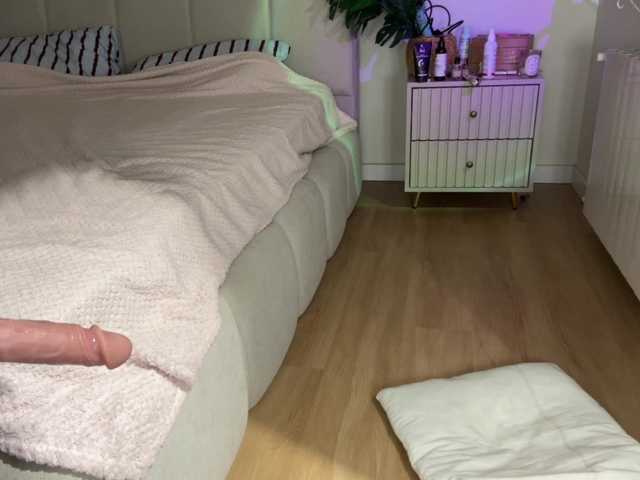 KellyyBeryy live cam on BongaCams