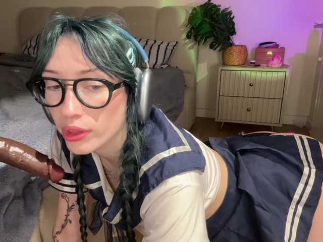 KellyyBeryy live cam on BongaCams