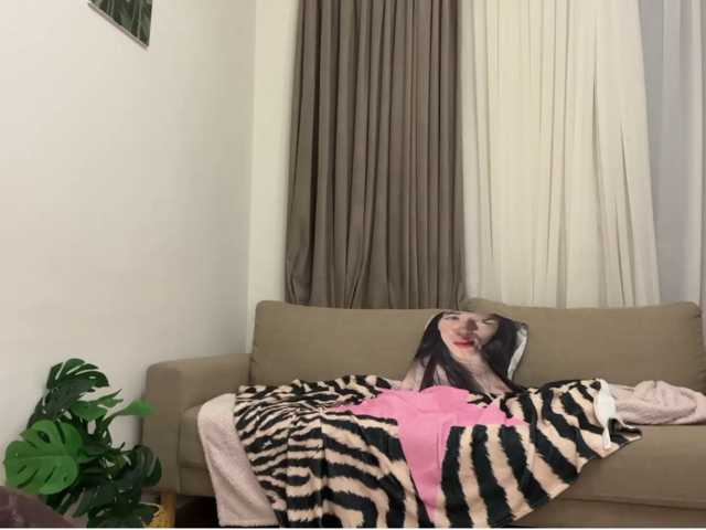 KellyyBeryy live cam on BongaCams