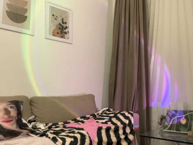KellyyBeryy live cam on BongaCams