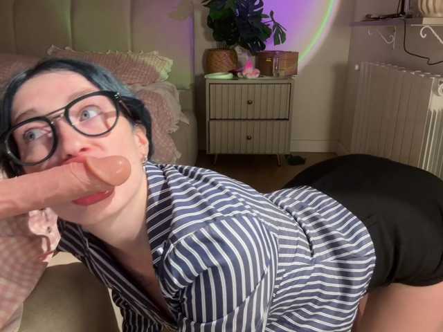 KellyyBeryy live cam on BongaCams