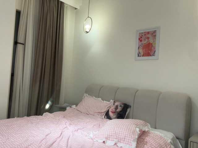 KellyyBeryy live cam on BongaCams