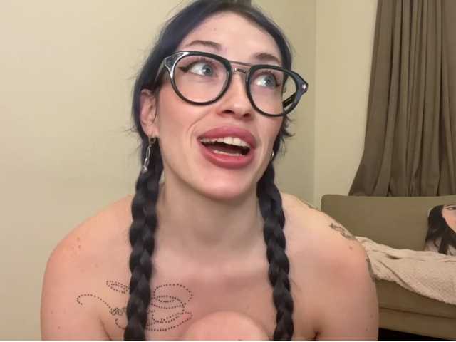 Live трансляция KellyyBeryy - slutnetki.online