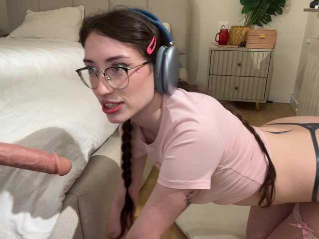 KellyyBeryy live cam on BongaCams