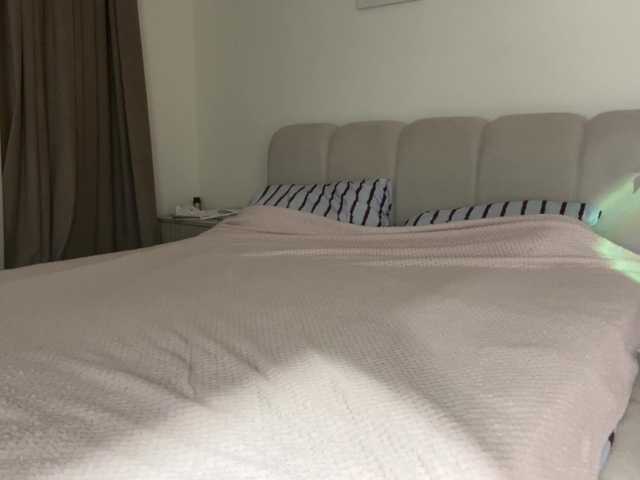 kellyyberyy live sex show
