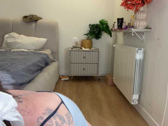 KellyyBeryy live cam on BongaCams