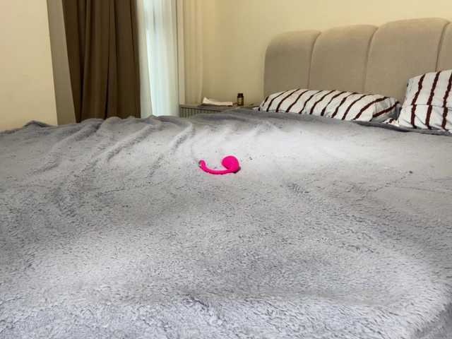 KellyyBeryy live cam on BongaCams