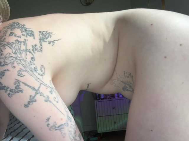 KellyyBeryy live cam on BongaCams