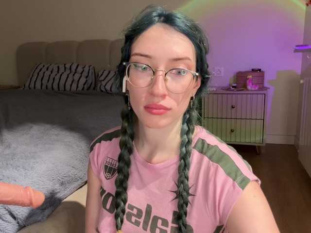KellyyBeryy live cam on BongaCams
