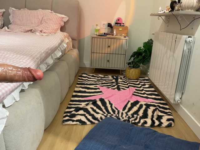 KellyyBeryy live cam on BongaCams