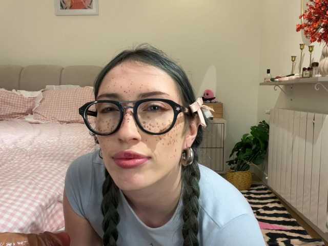 KellyyBeryy live cam on BongaCams