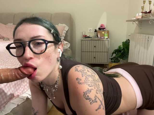 KellyyBeryy live cam on BongaCams