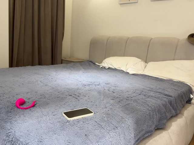KellyyBeryy live cam on BongaCams