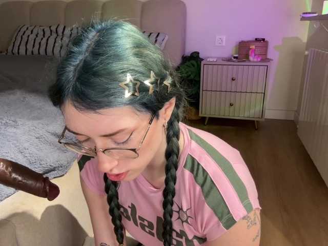 KellyyBeryy live cam on BongaCams