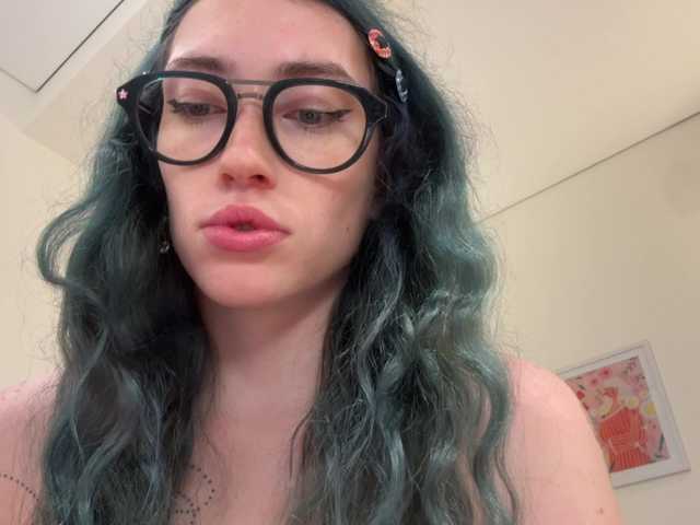Live трансляция KellyyBeryy - slutnetki.online