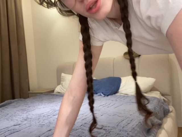KellyyBeryy live cam on BongaCams