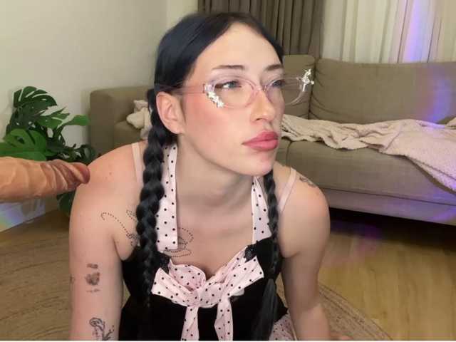KellyyBeryy live cam on BongaCams
