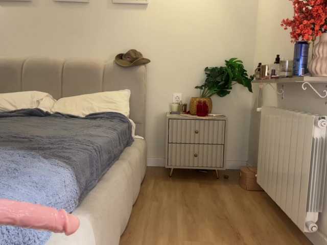 kellyyberyy online