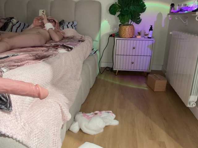 KellyyBeryy live cam on BongaCams