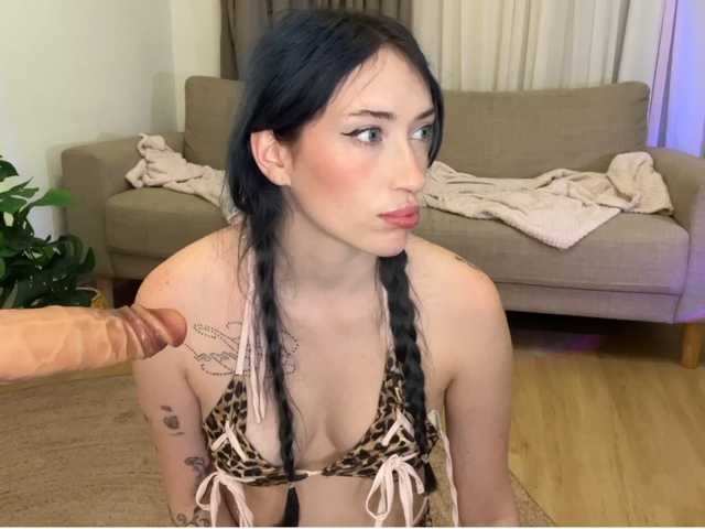 KellyyBeryy live cam preview