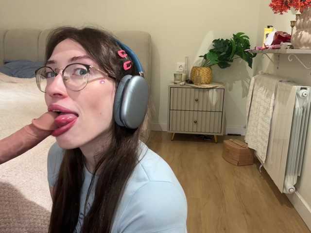 KellyyBeryy live cam on BongaCams