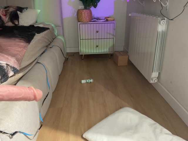 KellyyBeryy live cam on BongaCams