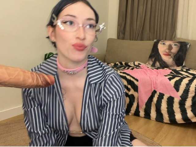KellyyBeryy live cam on BongaCams