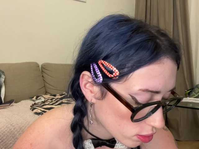 KellyyBeryy live cam on BongaCams