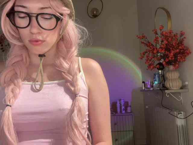 KellyyBeryy Sex Cam Show