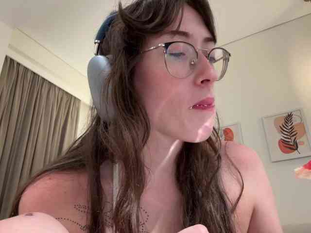 KellyyBeryy webcam