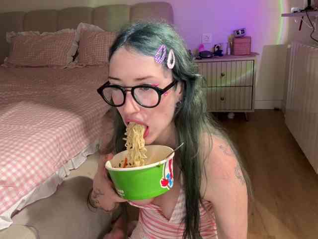 KellyyBeryy webcam