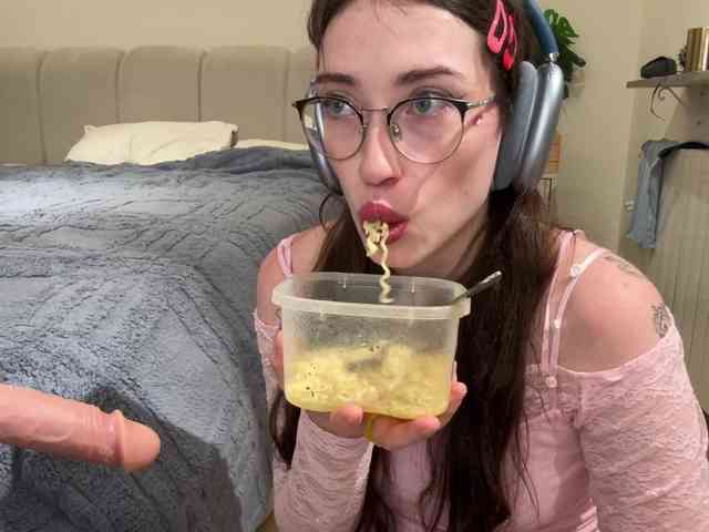 KellyyBeryy webcam