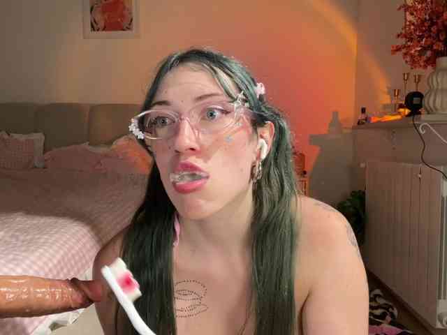 KellyyBeryy webcam