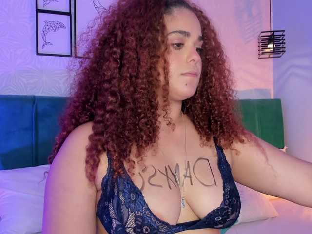 ninna-curly live cam on BongaCams