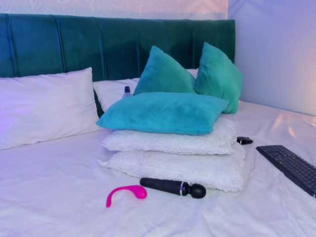 ninna-curly live cam on BongaCams