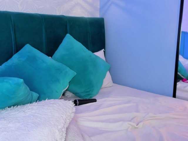 ninna-curly live cam on BongaCams